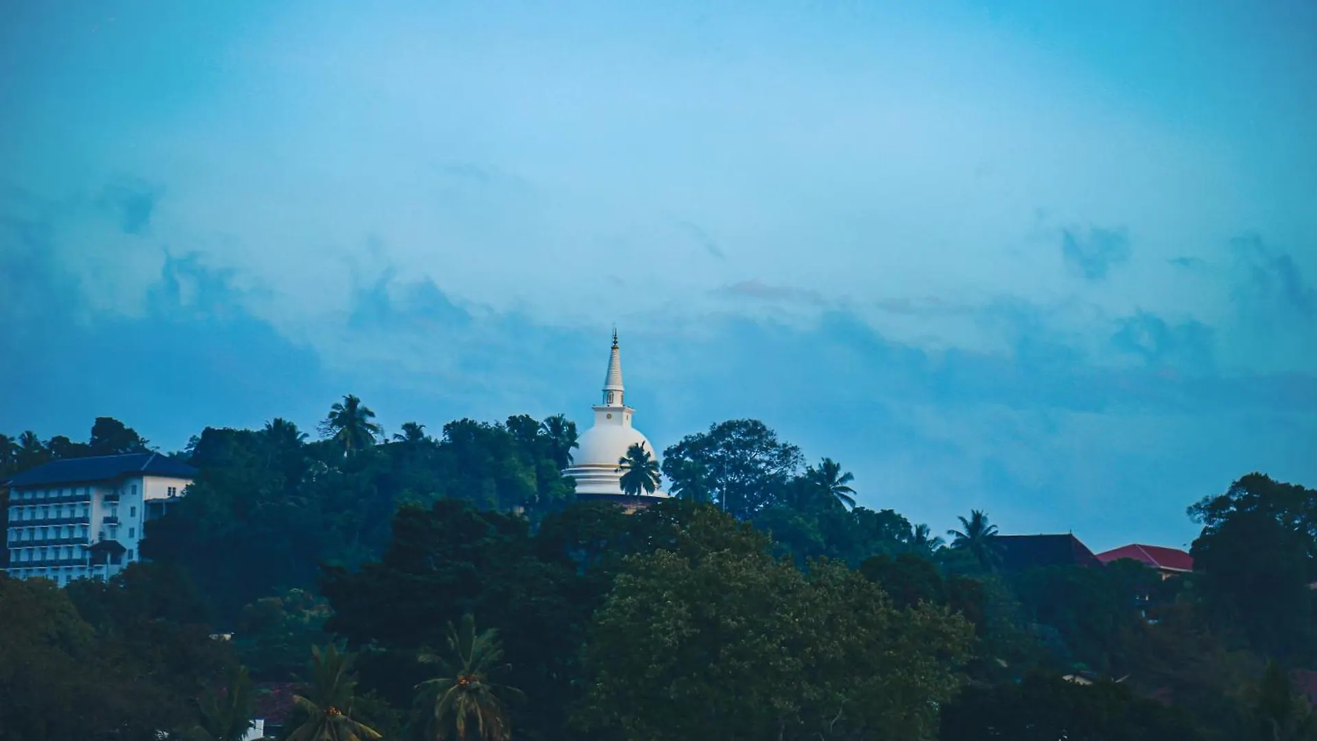 Hotel Kandy Tower Inn Sri Lanka