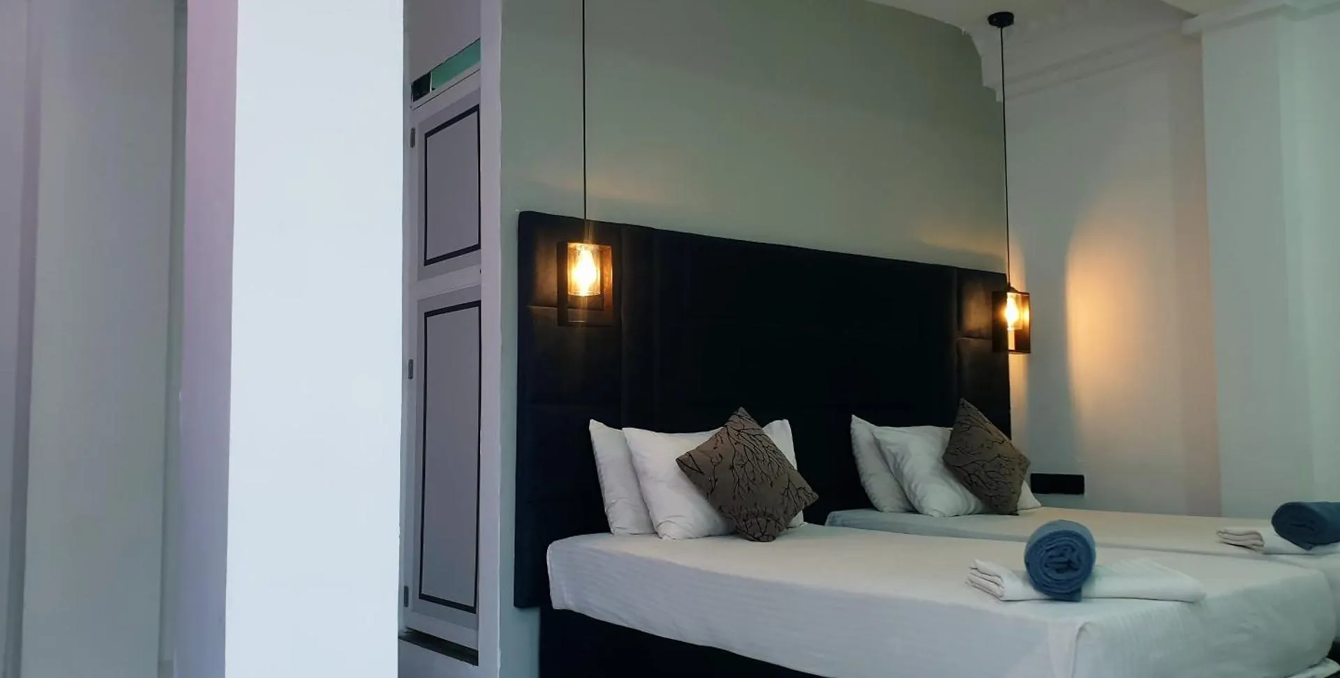 Hotel Kandy Tower Inn