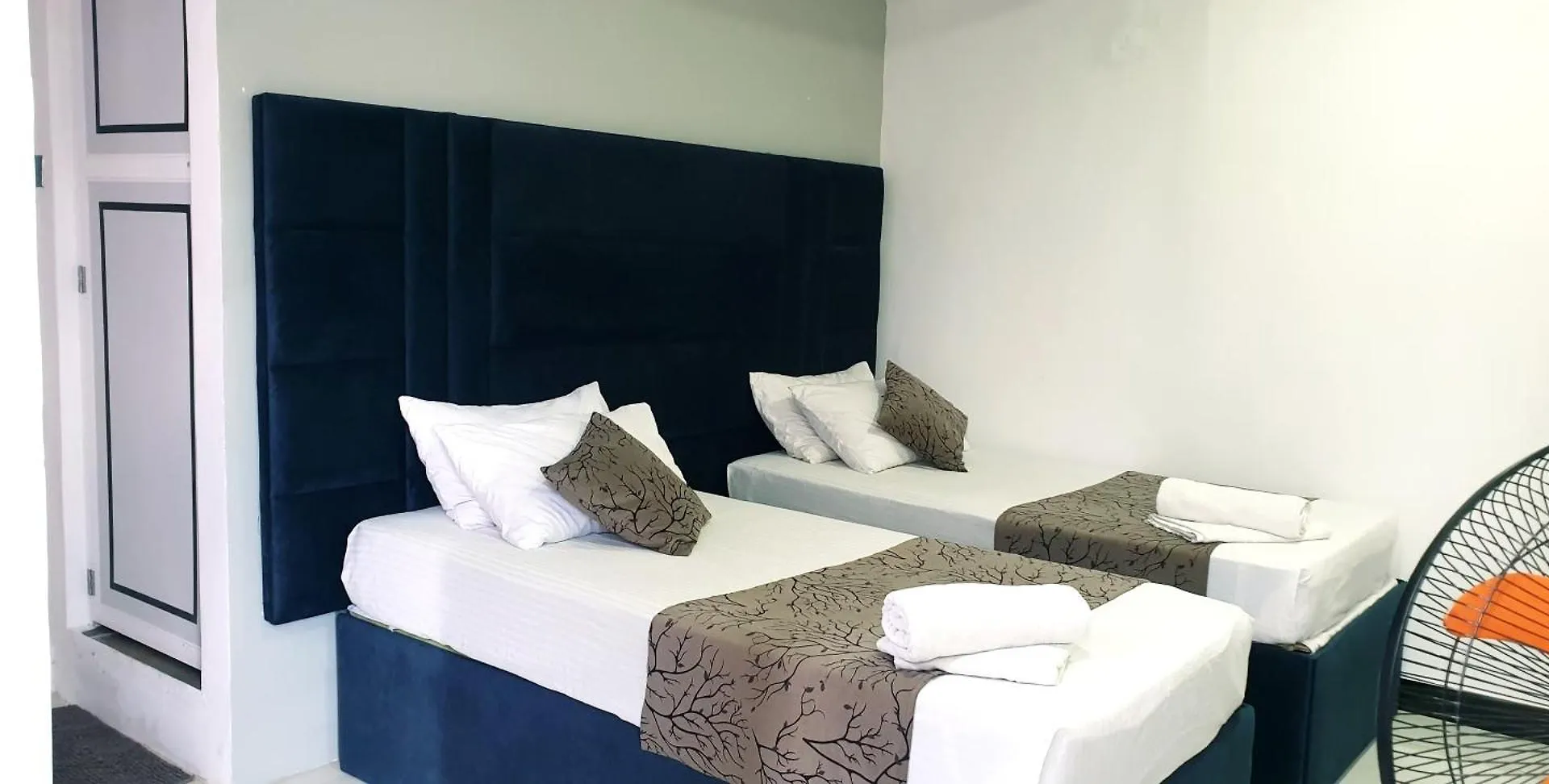 Hotel Kandy Tower Inn
