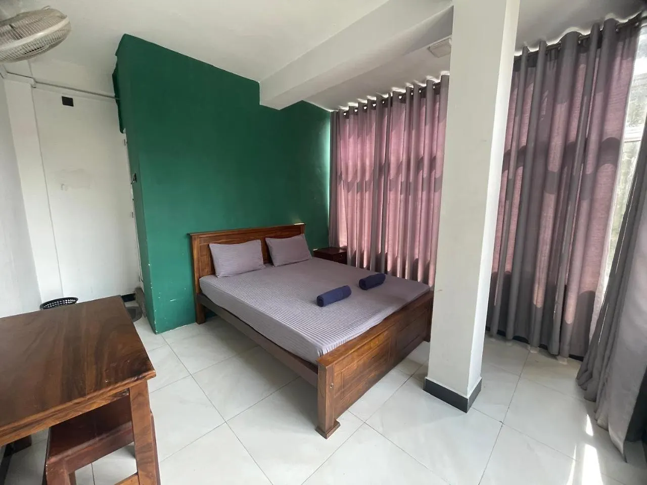 호텔 Kandy Tower Inn